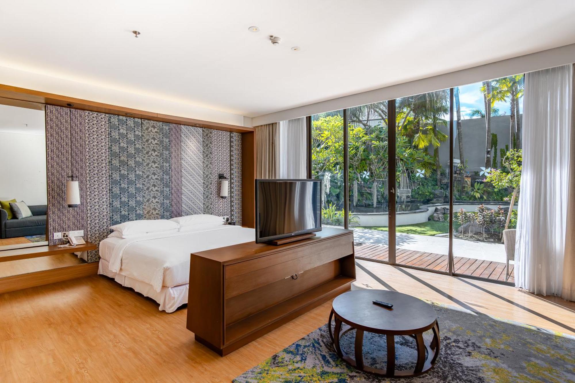 โฟร์ พอยต์ บาย เชอราตัน บาหลี ซมินญะก์ Hotel เซมินยัค ภายนอก รูปภาพ